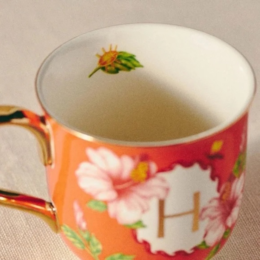 Lou Rota Nature TableMonogram Mug H - Picture 3 of 3